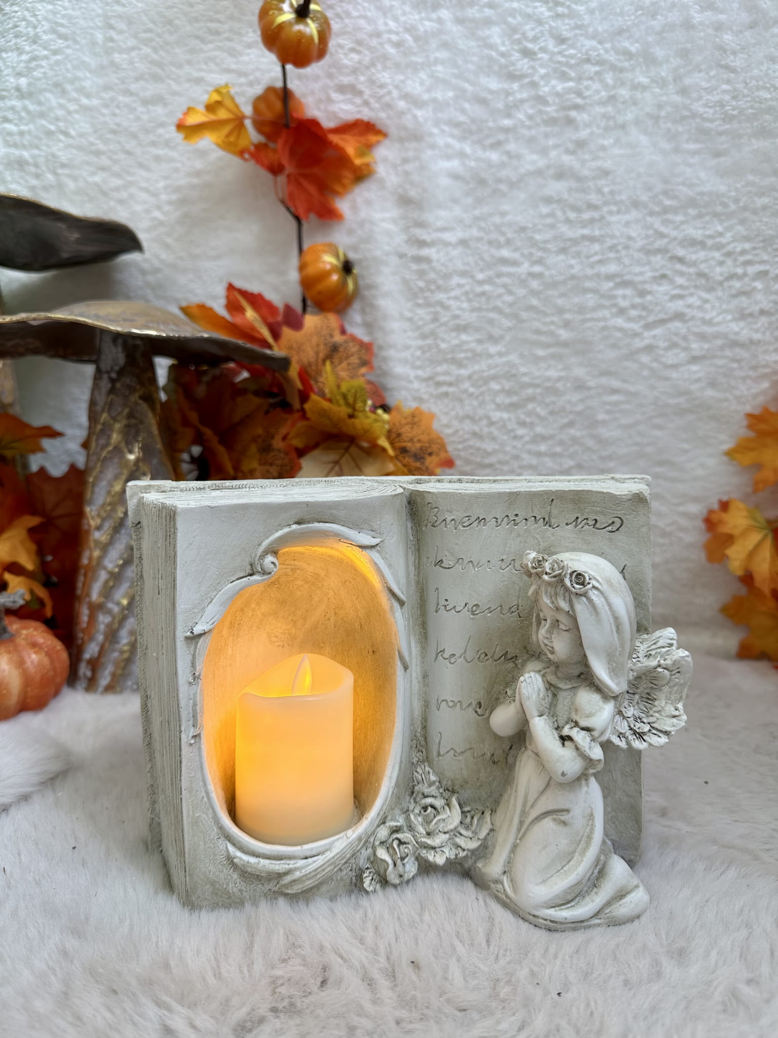 Anioł ze świecą led 17 